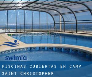 Piscinas cubiertas en Camp Saint Christopher