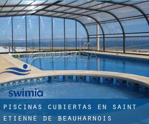 Piscinas cubiertas en Saint-Étienne-de-Beauharnois