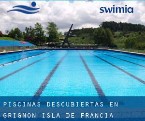 Piscinas descubiertas en Grignon (Isla de Francia)