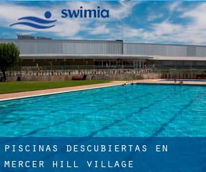 Piscinas descubiertas en Mercer Hill Village